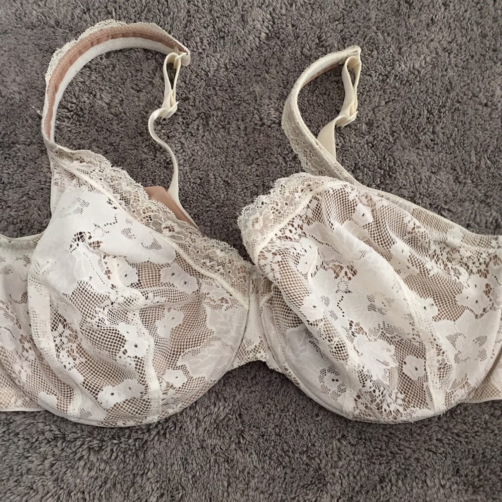 Cacique Lace cup bra